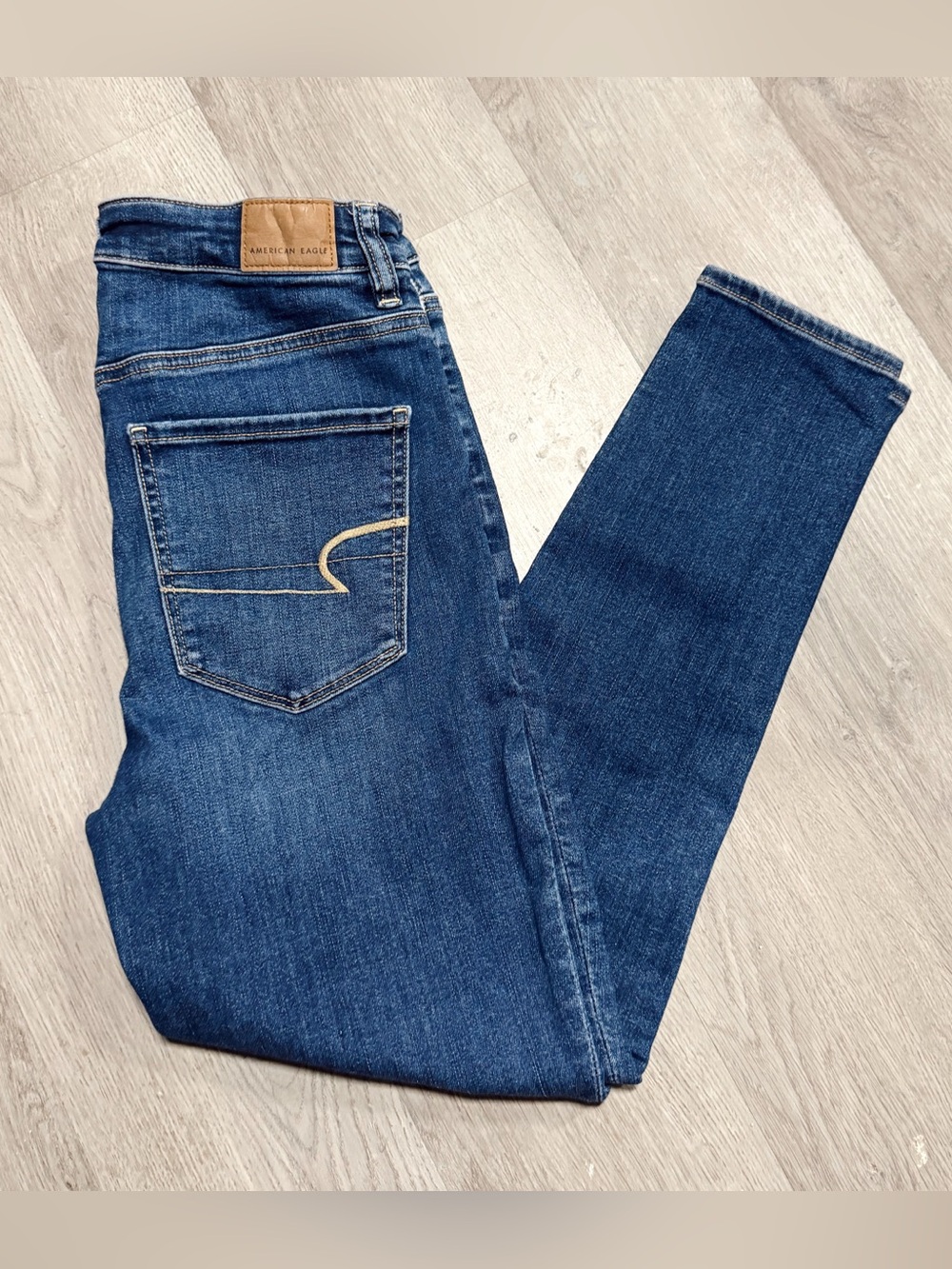 •AMERICAN EAGLE• HIGHEST RISE JEGGING JEANS